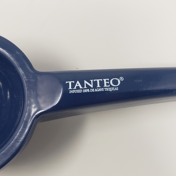 Lemon/Lime Hand Squeezer/Juicer - Picture 4 of 12